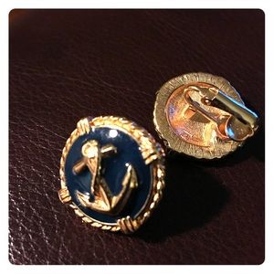 Earrings/ Anchor Pin